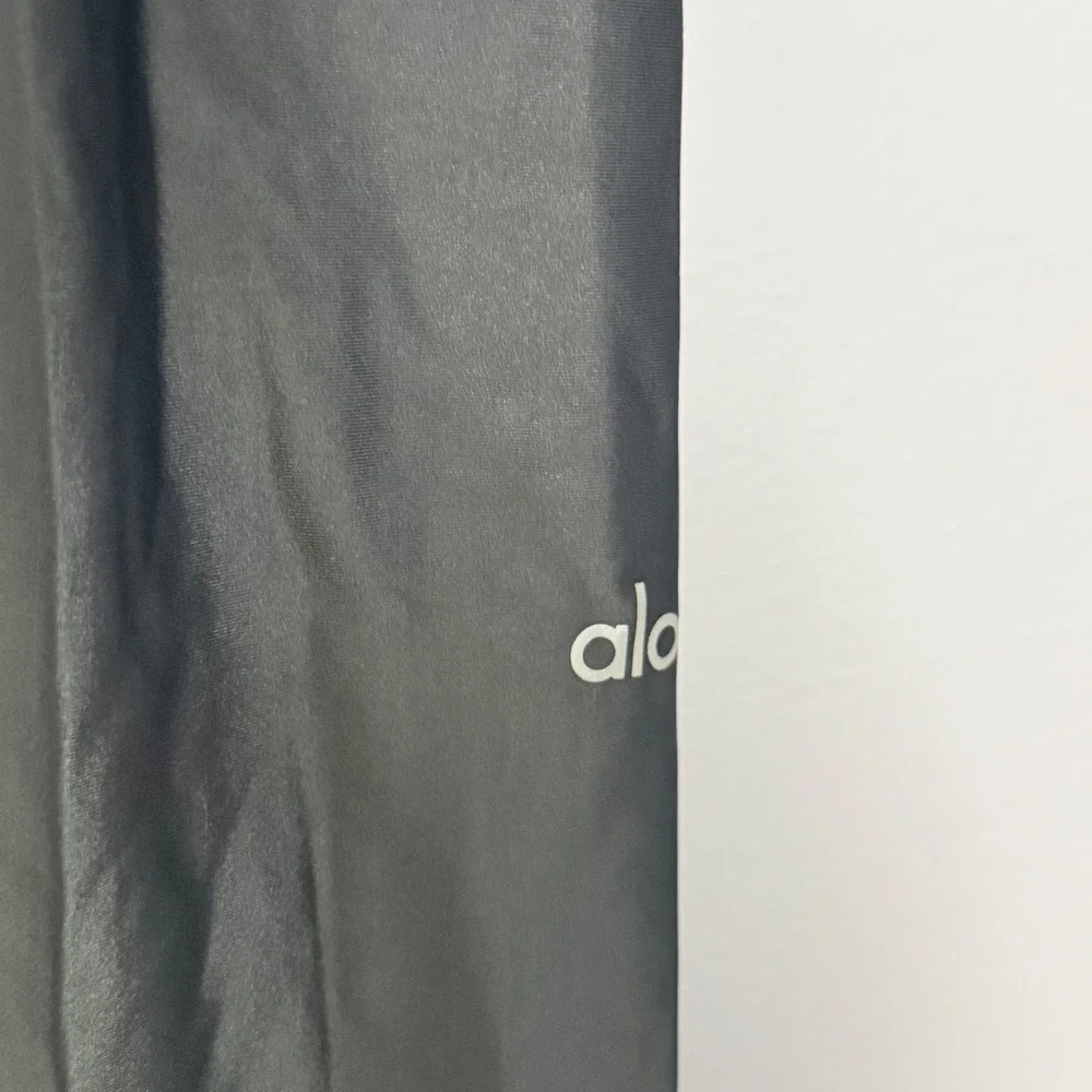 Alo Yoga 7/8 High Waist Airlift Leggings in Anthracite Compression - XSmall